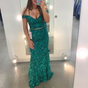 Prom dress